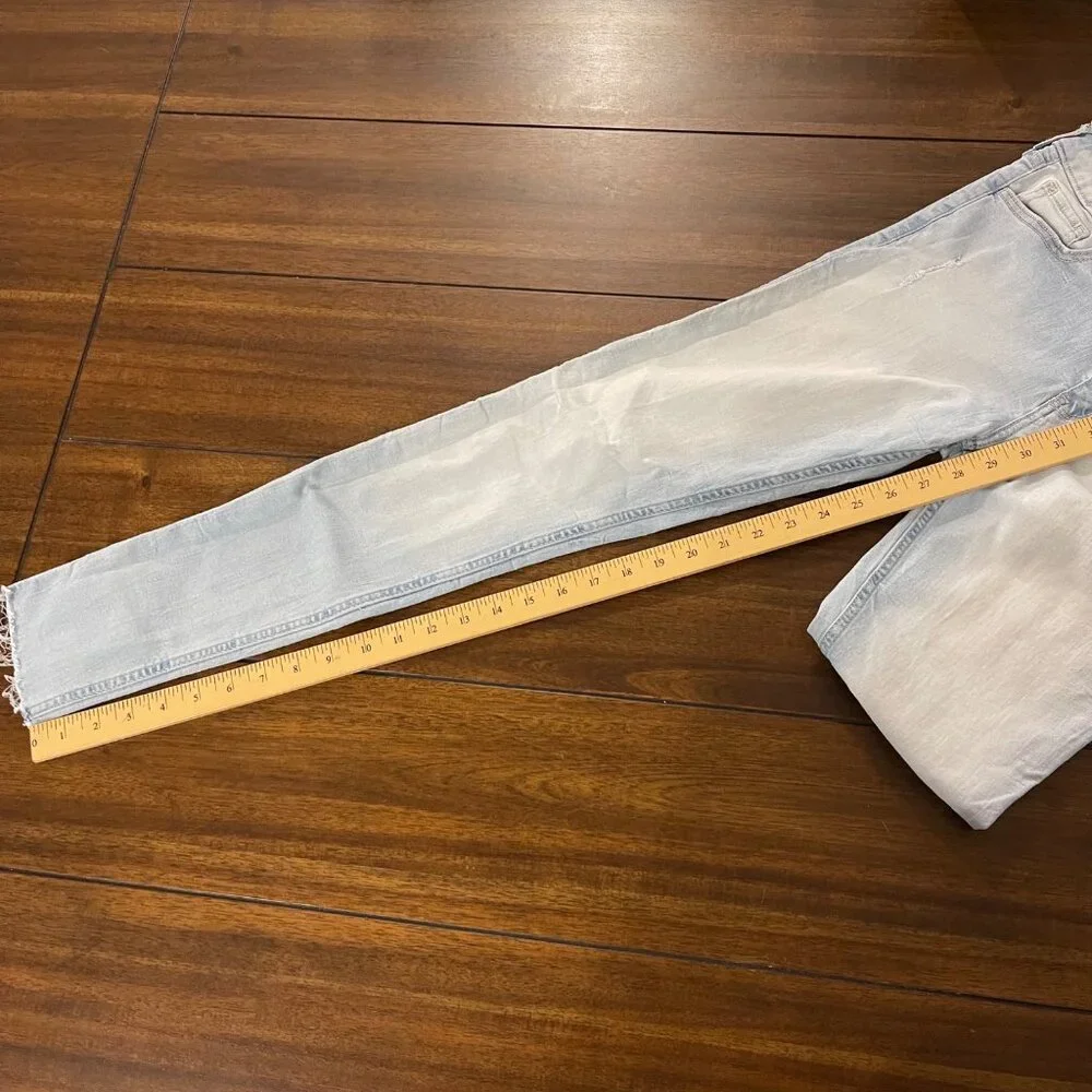 Hollister Women's Super Skinny Jeans size 28 light wash